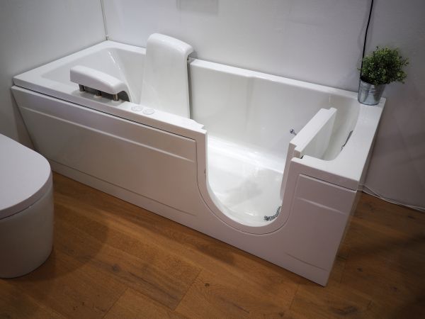 Cost of Walk In Tub Repair in Bakersfield