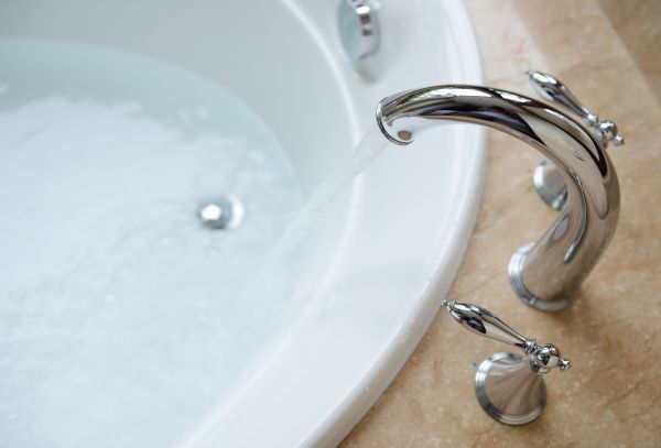 Cost of Tub Faucet Replacement in Bakersfield