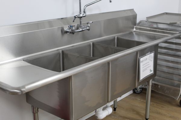 Cost of Utility Sink Installation in Bakersfield