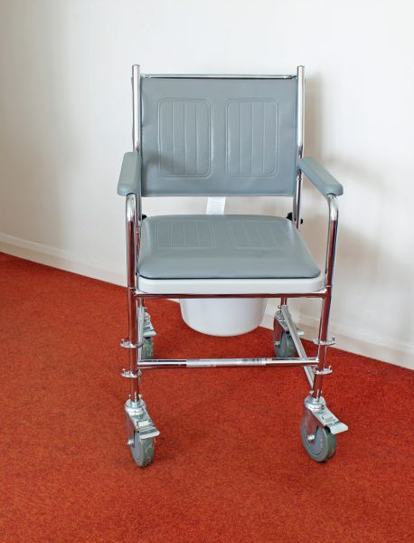 Cost of Commode Replacement in Bakersfield