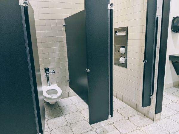 Cost of Commercial Toilet Installation in Bakersfield